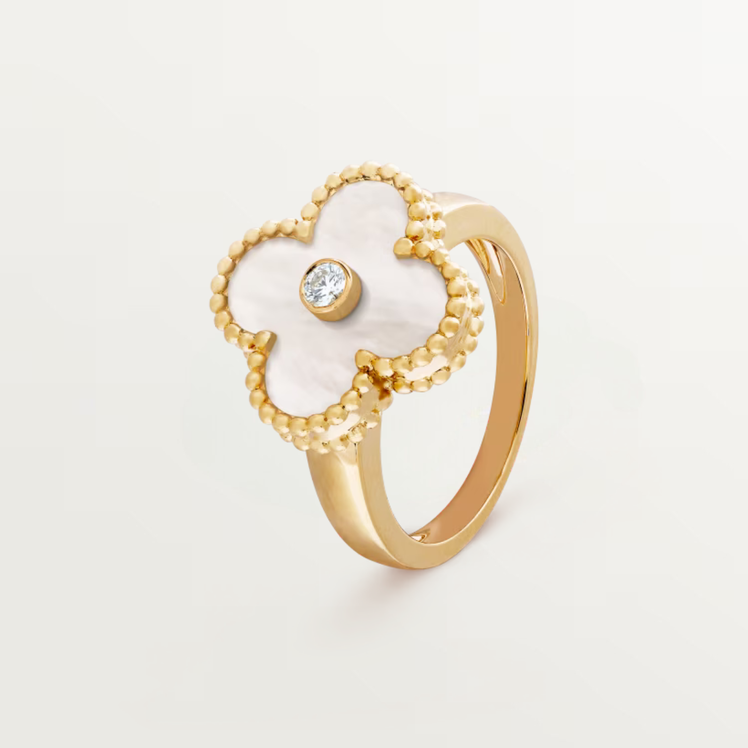 DIAMOND VINTAGE ALHAMBRA RING, MOTHER-OF-PEARL, YELLOW GOLD