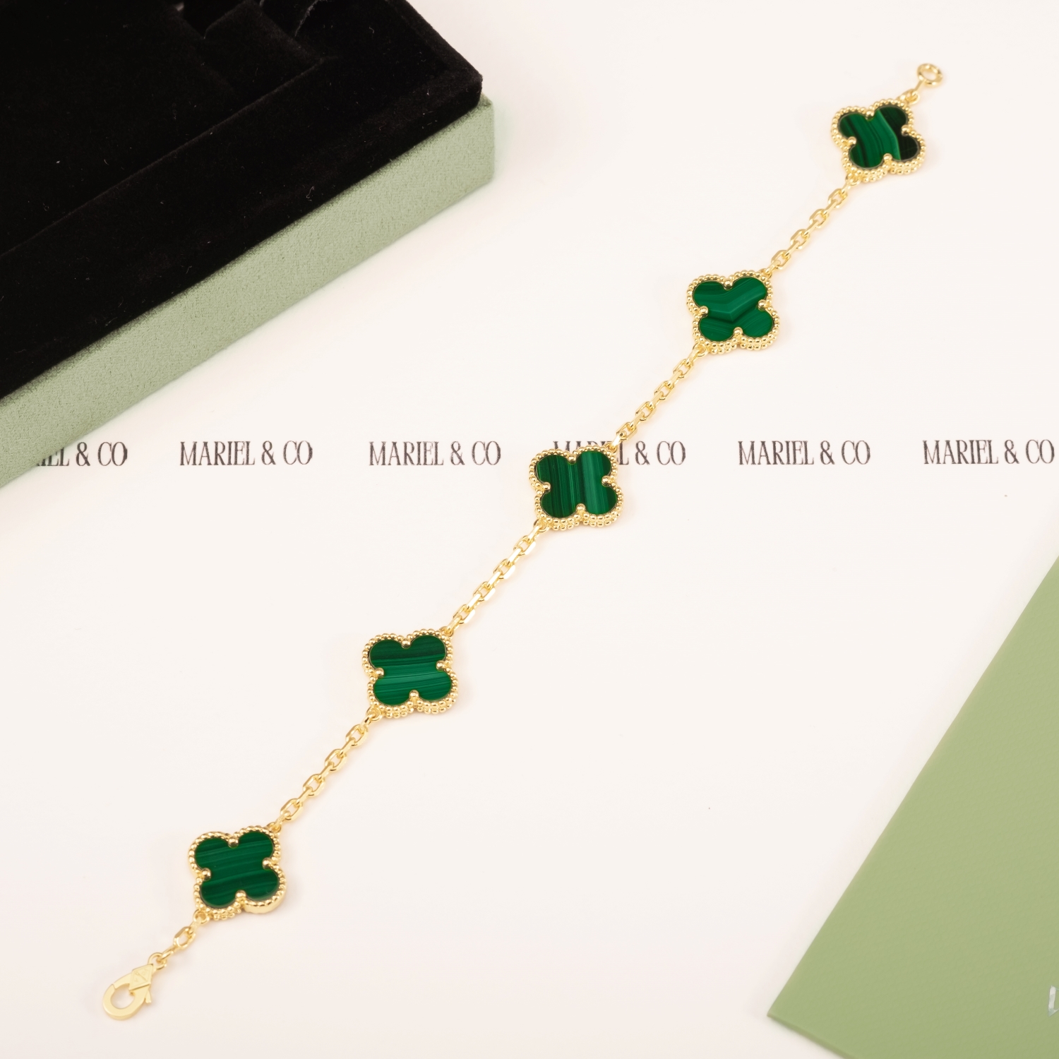 VINTAGE ALHAMBRA BRACELET, 5 MOTIFS, MALACHITE, YELLOW GOLD